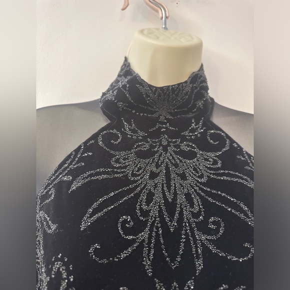 Tadashi Shoji Vintage Black Velvet Sheer Beaded Top with Mesh, Size XL - Picture 10 of 14